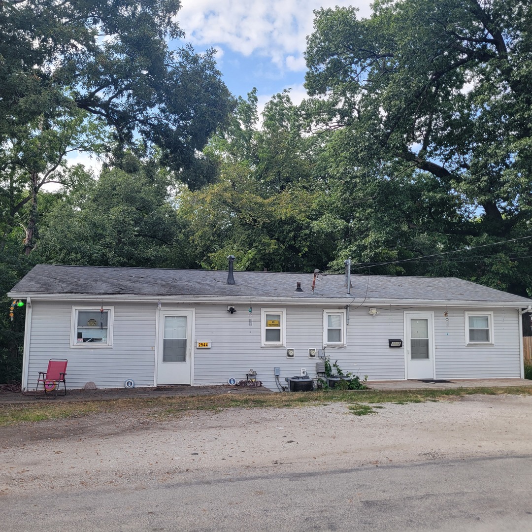 2542 - 2544 6th Street Court Property Photo 1