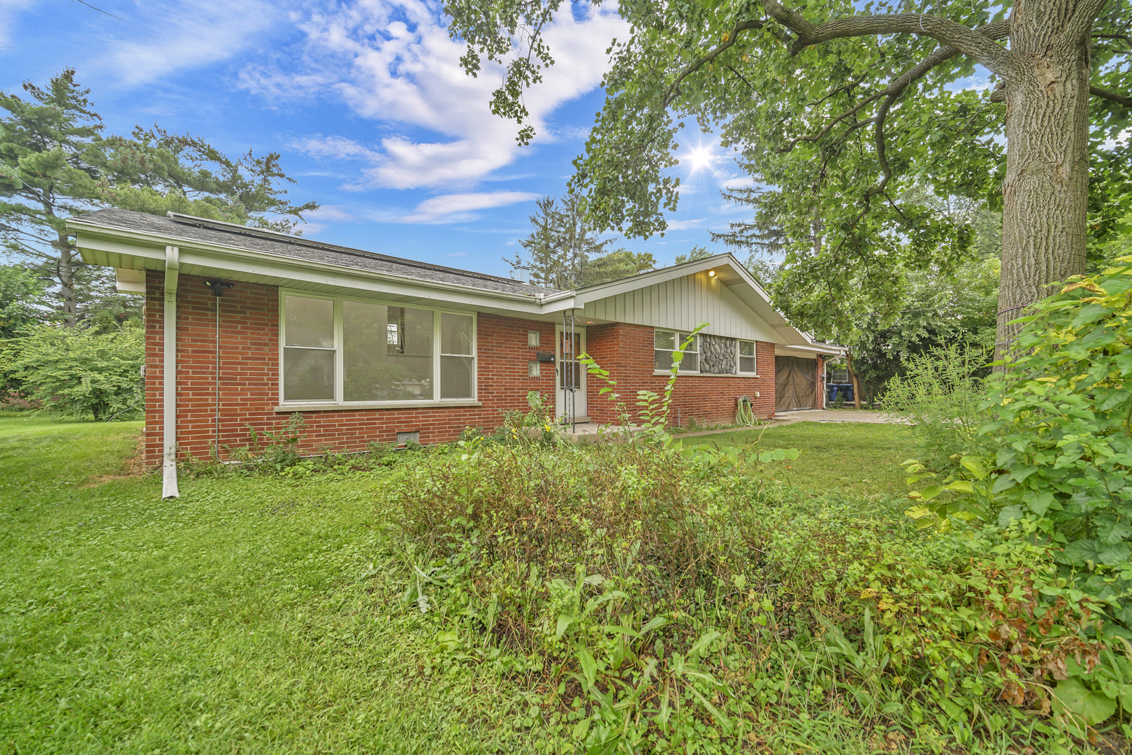 10718 S Neenah Avenue Property Photo 4