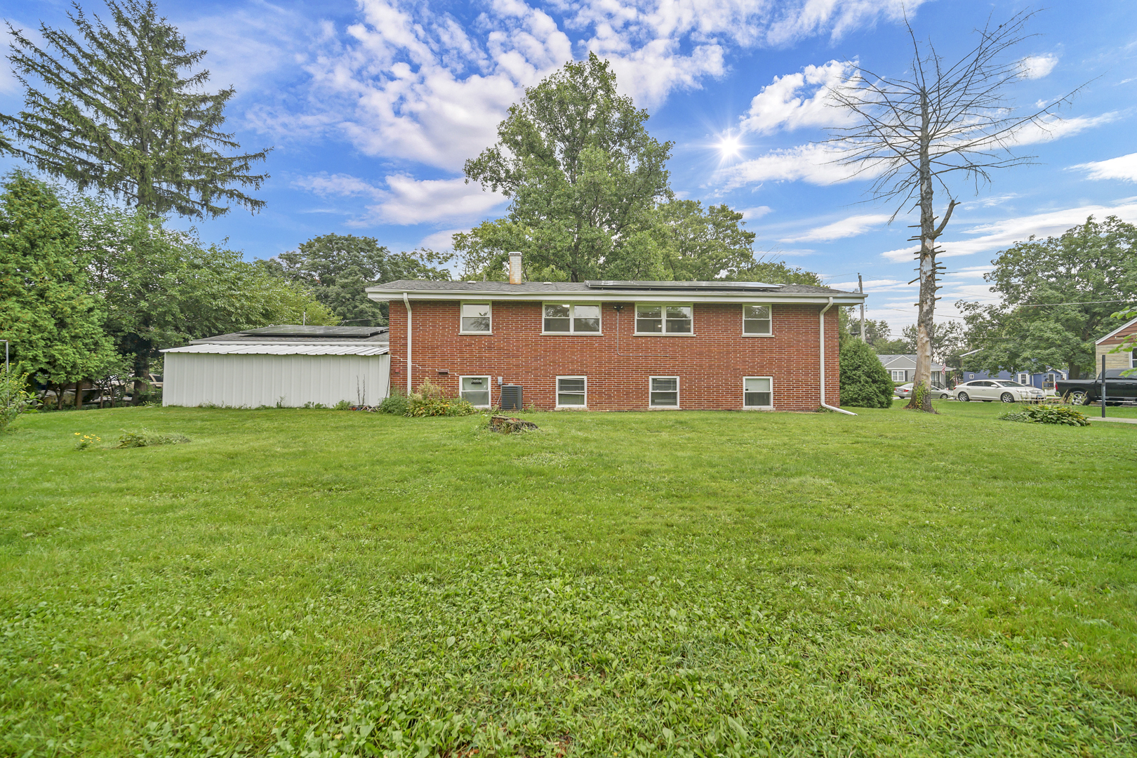 10718 S Neenah Avenue Property Photo 5