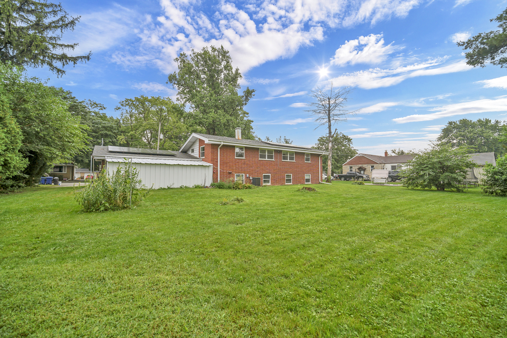 10718 S Neenah Avenue Property Photo 6