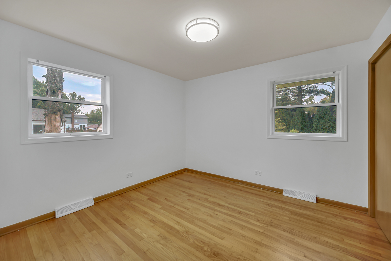 10718 S Neenah Avenue Property Photo 16