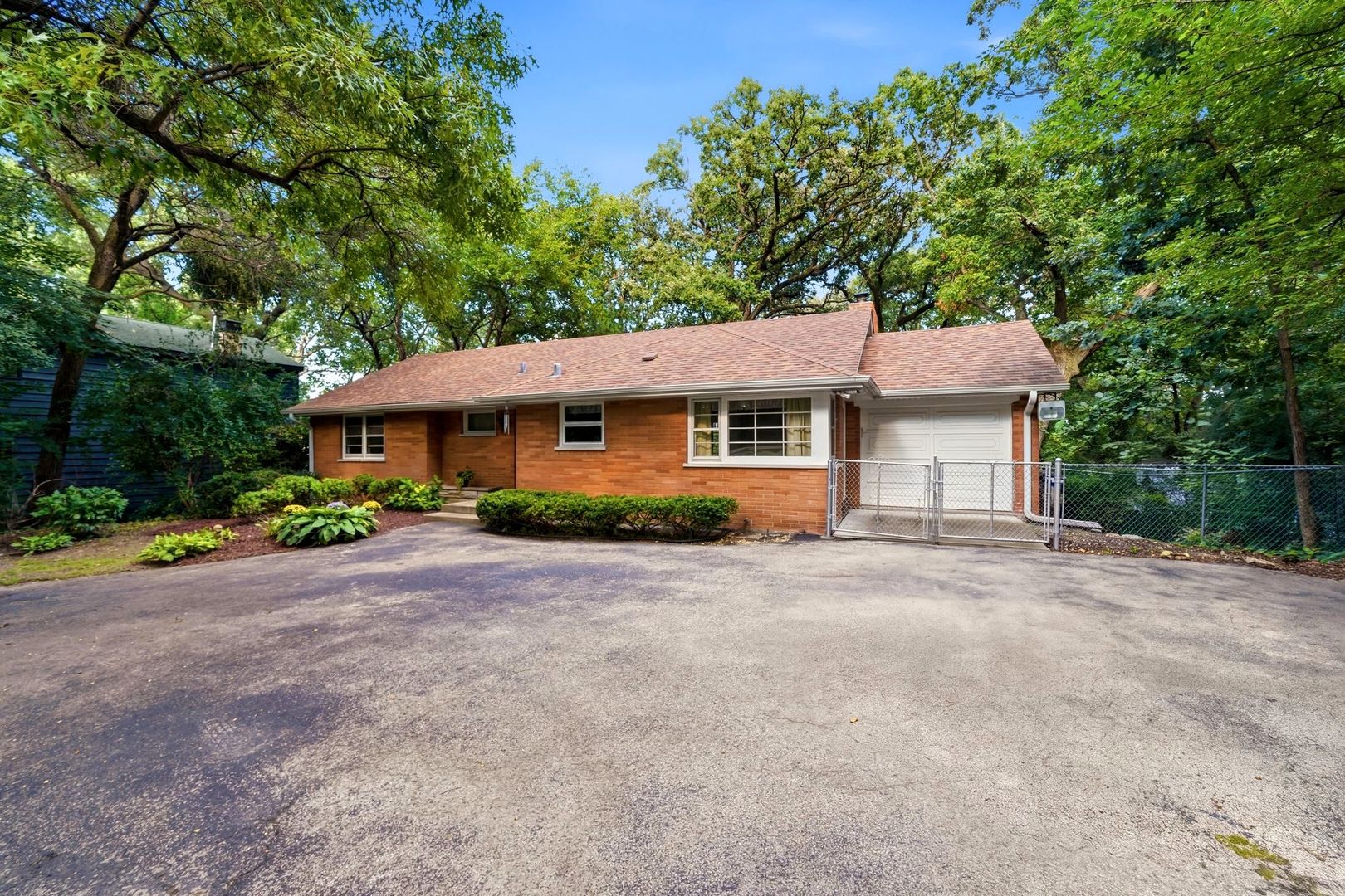 14545 Laporte Avenue Property Photo 4