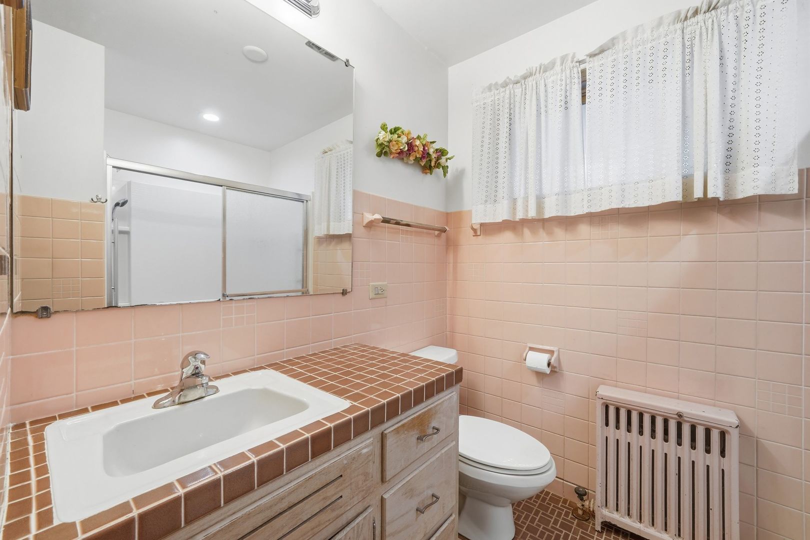 14545 Laporte Avenue Property Photo 23