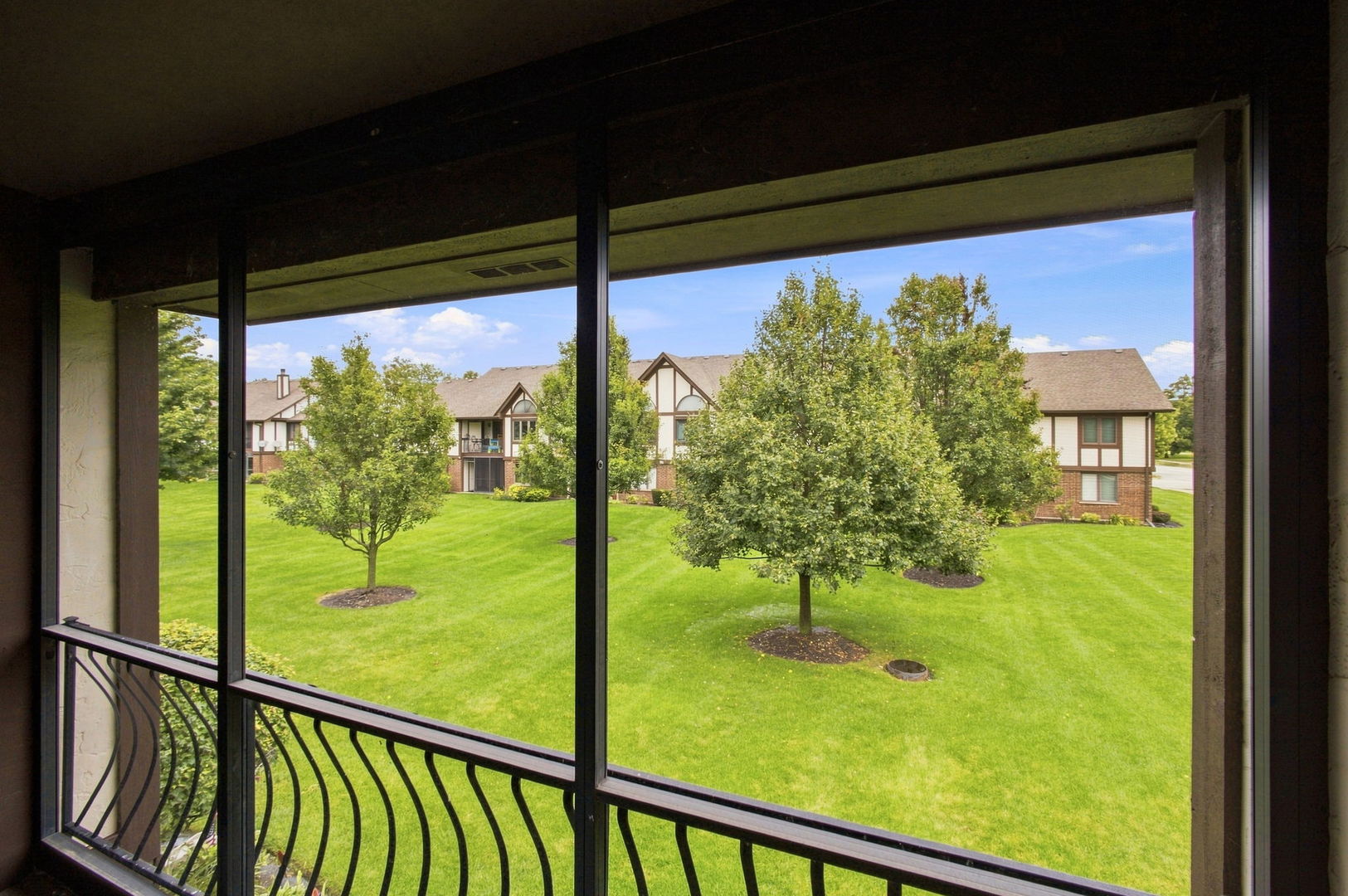 18075 Royal Oak Court 2s Property Photo 26