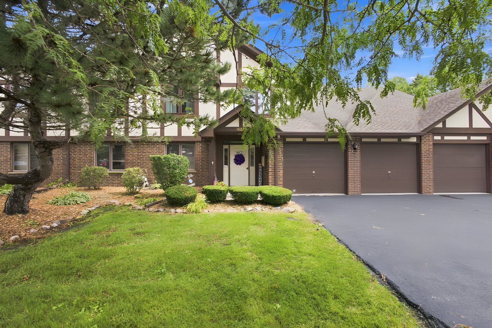 18075 Royal Oak Court 2s Property Photo 29