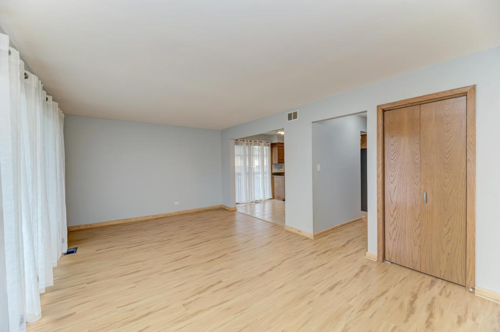 226 Manor Drive 1 Property Photo 3
