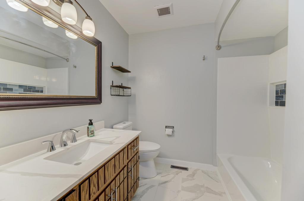 226 Manor Drive 1 Property Photo 13