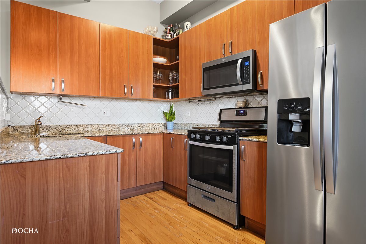 4545 S Drexel Boulevard 2a Property Photo 6