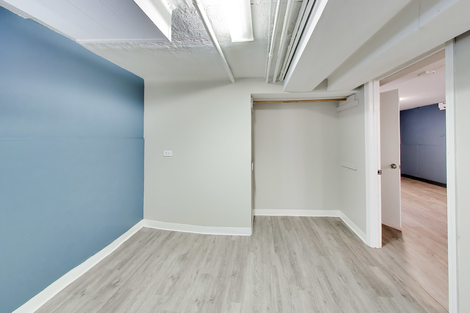 2206 N Kostner Avenue B Property Photo 16