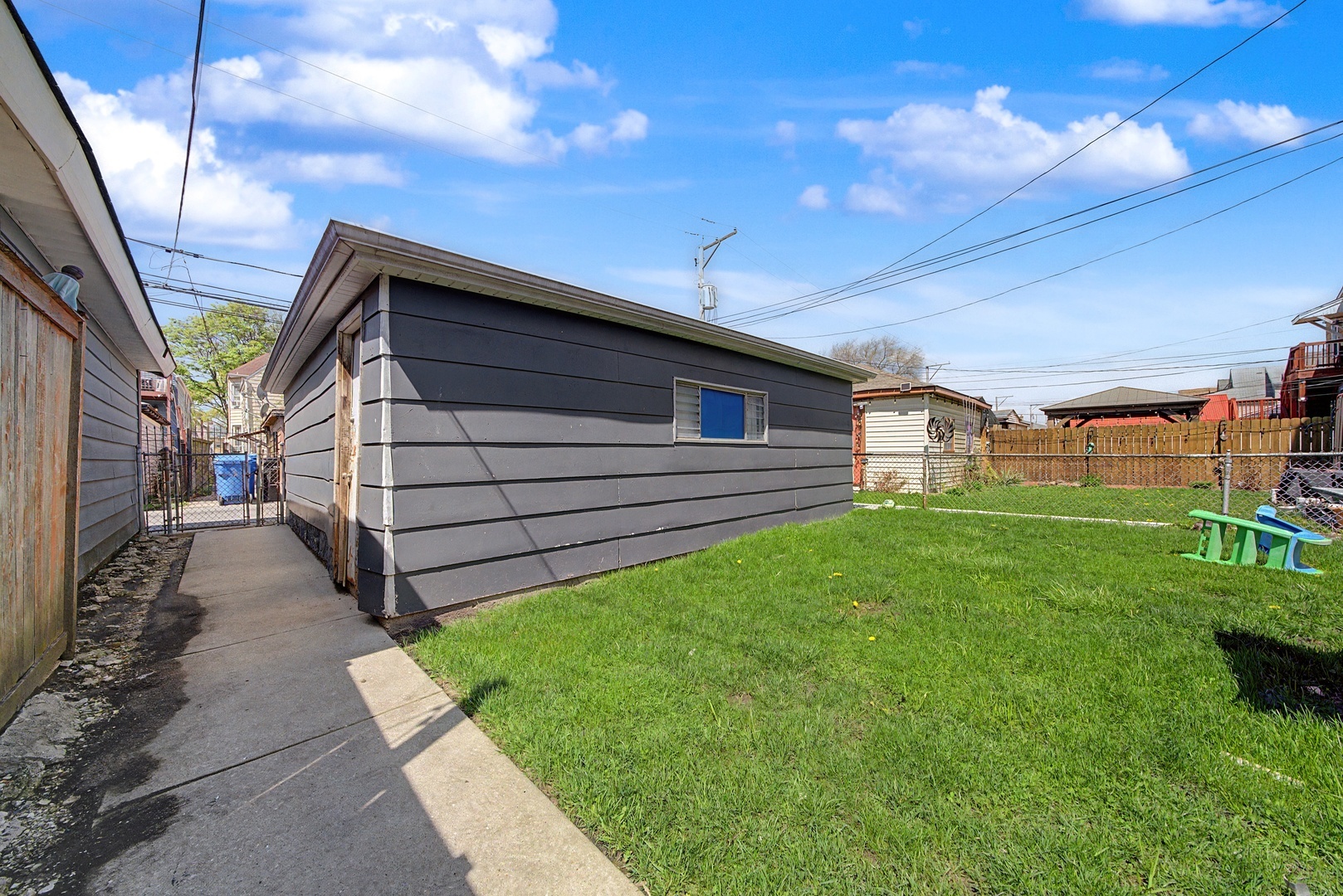 2206 N Kostner Avenue B Property Photo 24