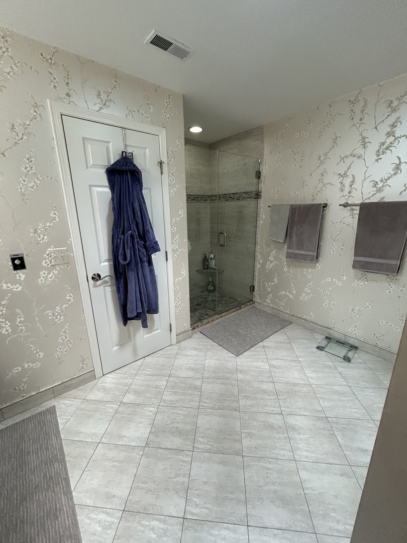 211 Village Drive Property Photo 11
