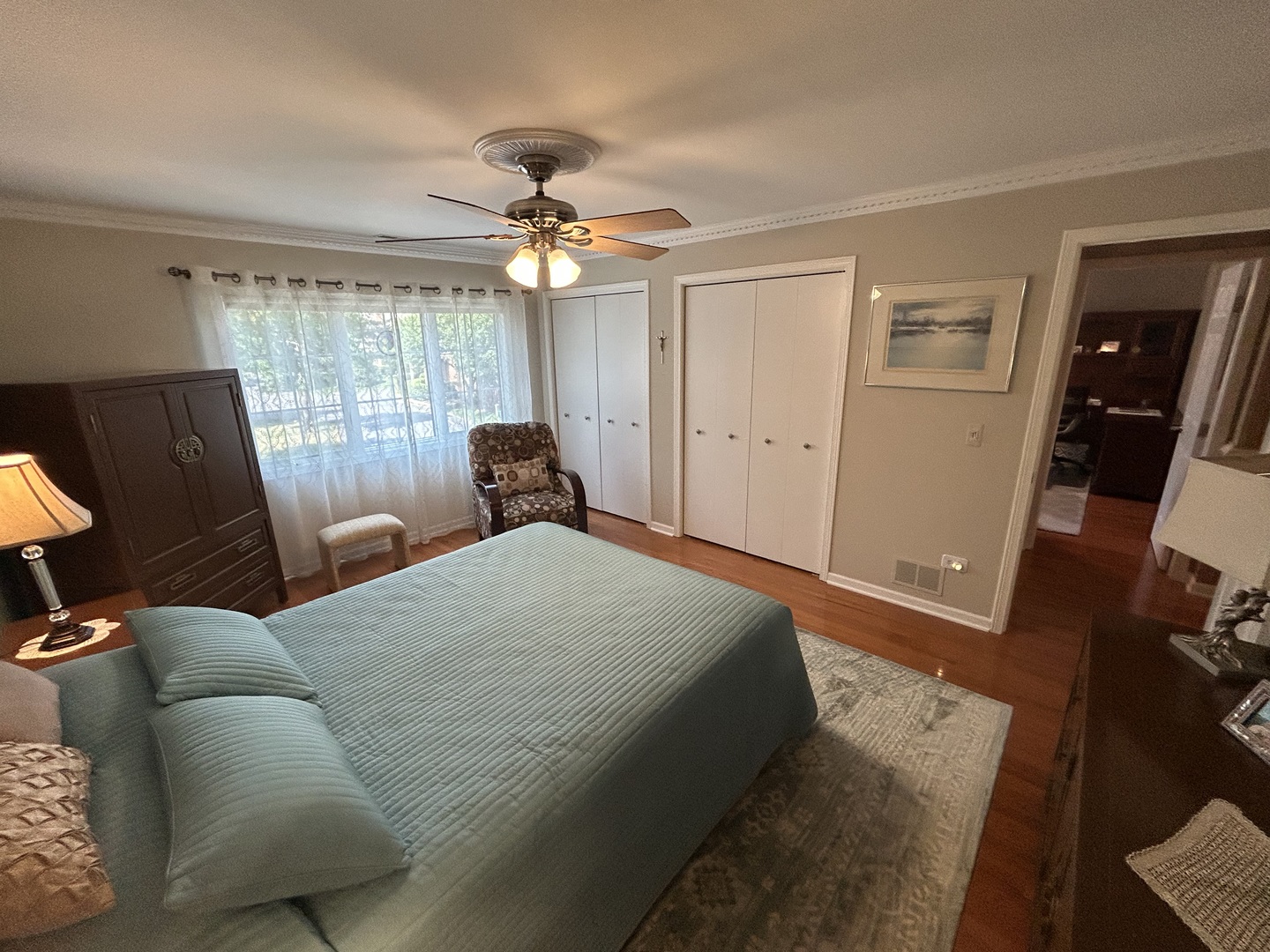 211 Village Drive Property Photo 16
