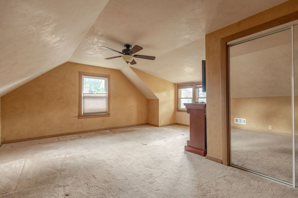 8024 S Christie Avenue Property Photo 14
