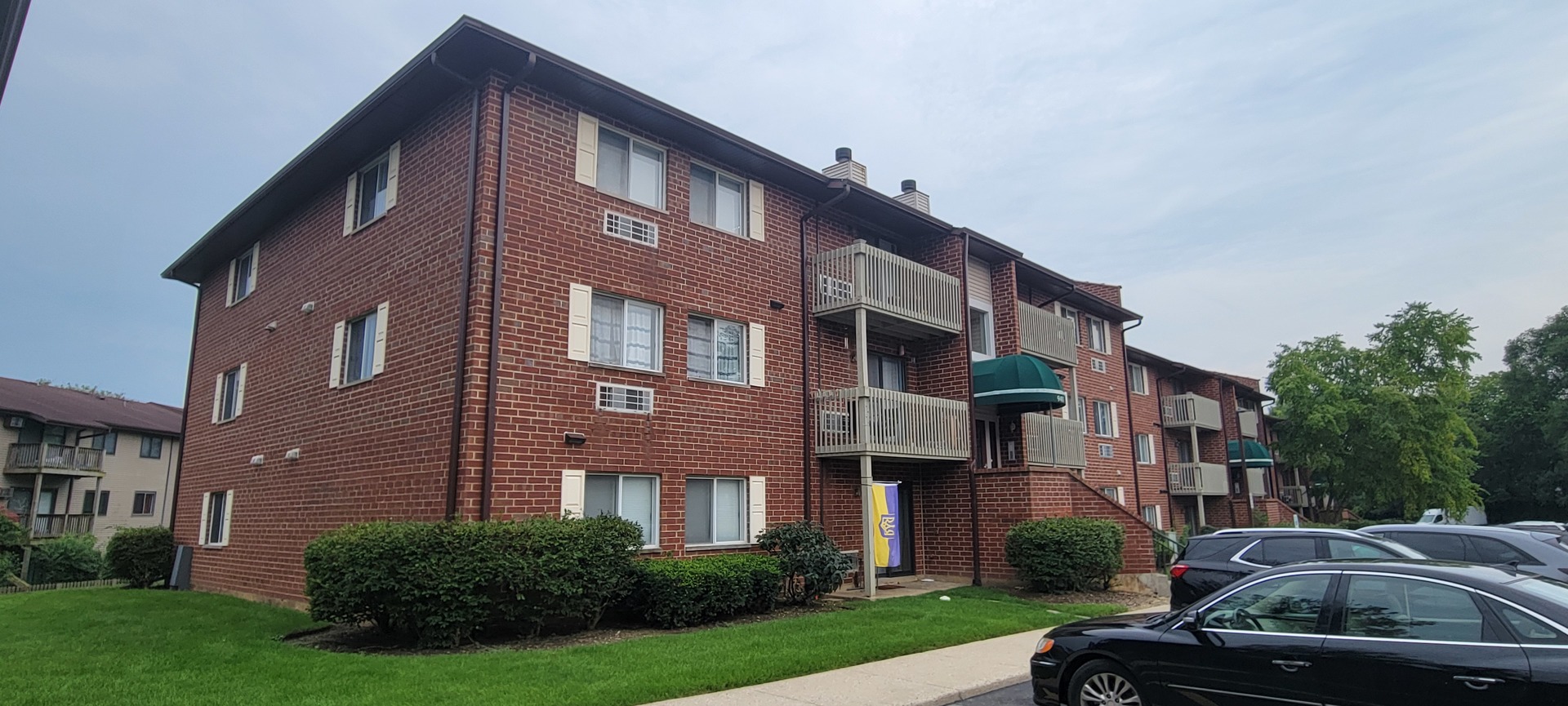 940 N Lakeside Drive 2a Property Photo 1