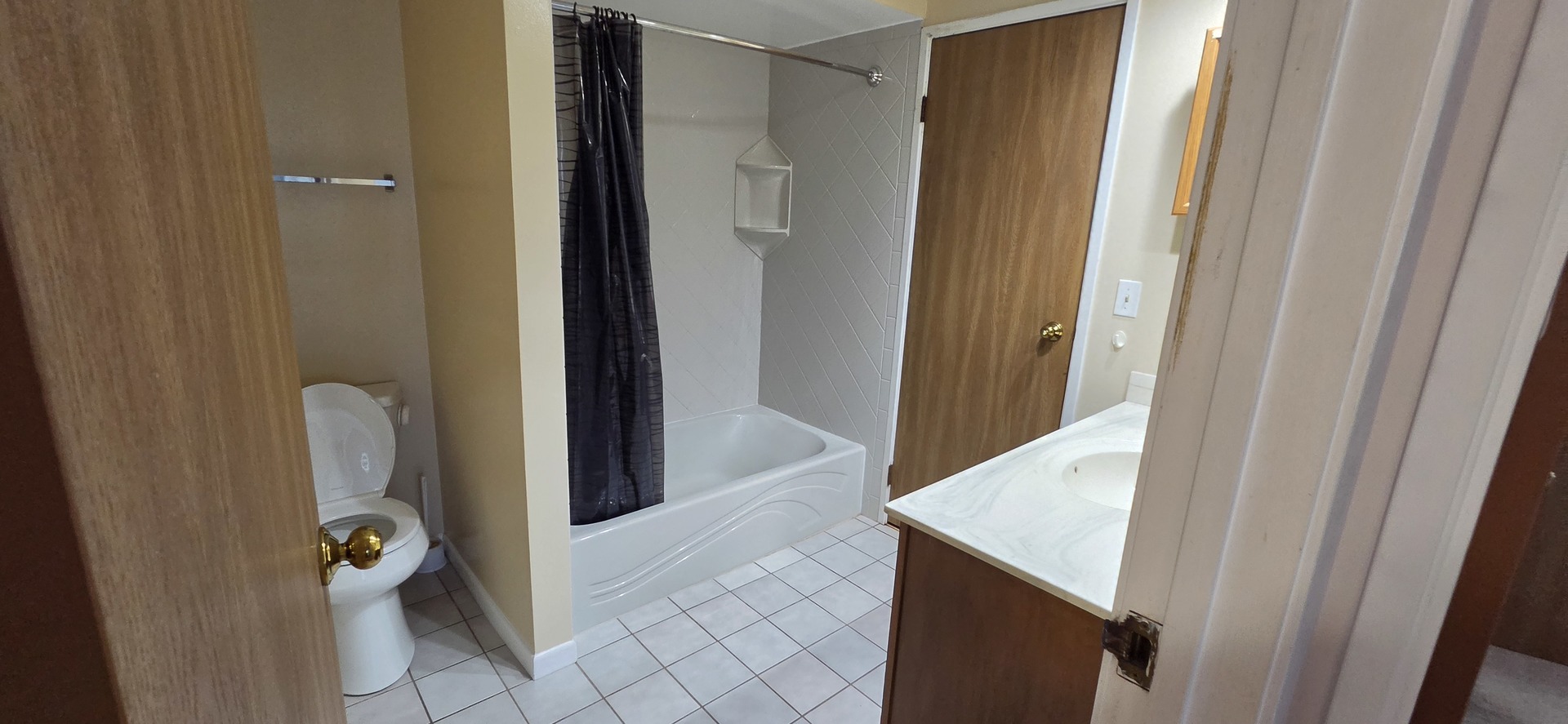 940 N Lakeside Drive 2a Property Photo 5
