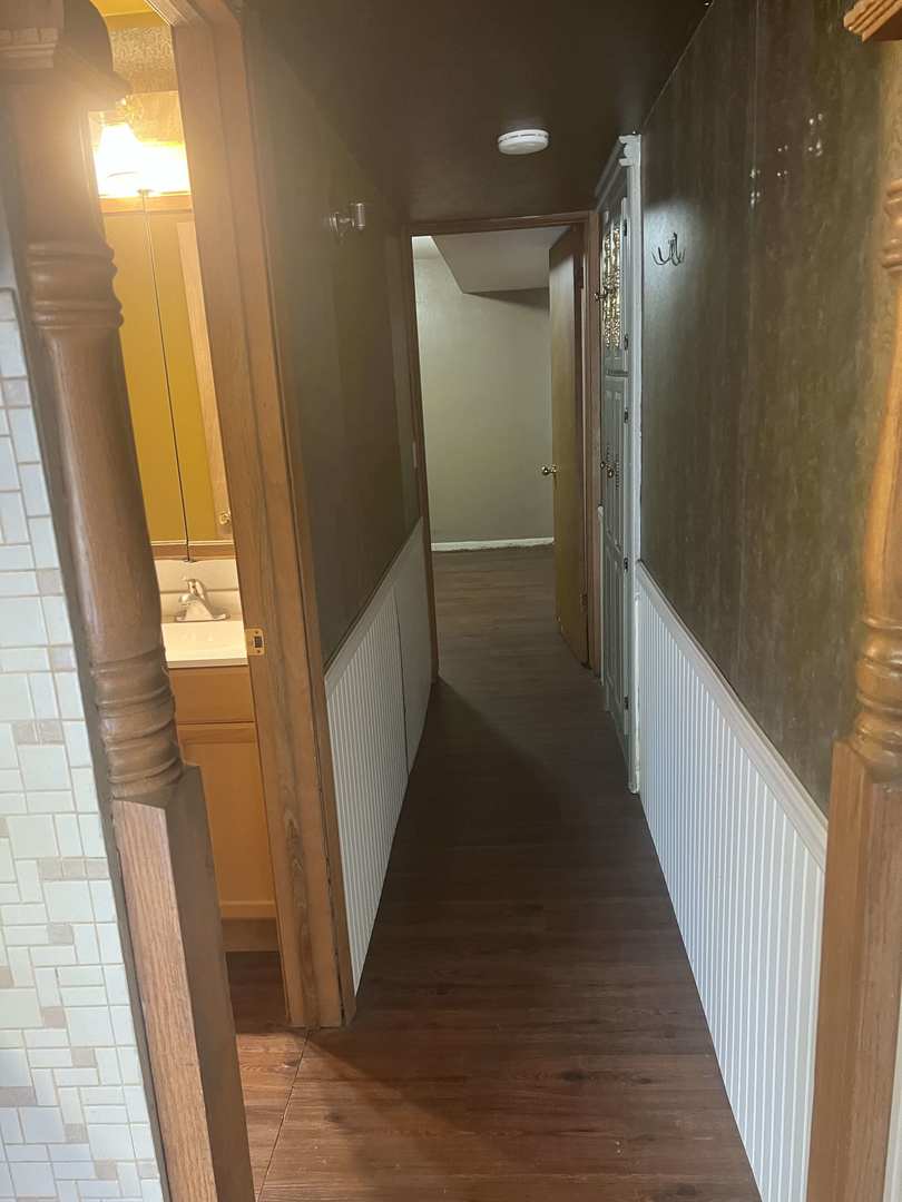 1004 E College Avenue Property Photo 6