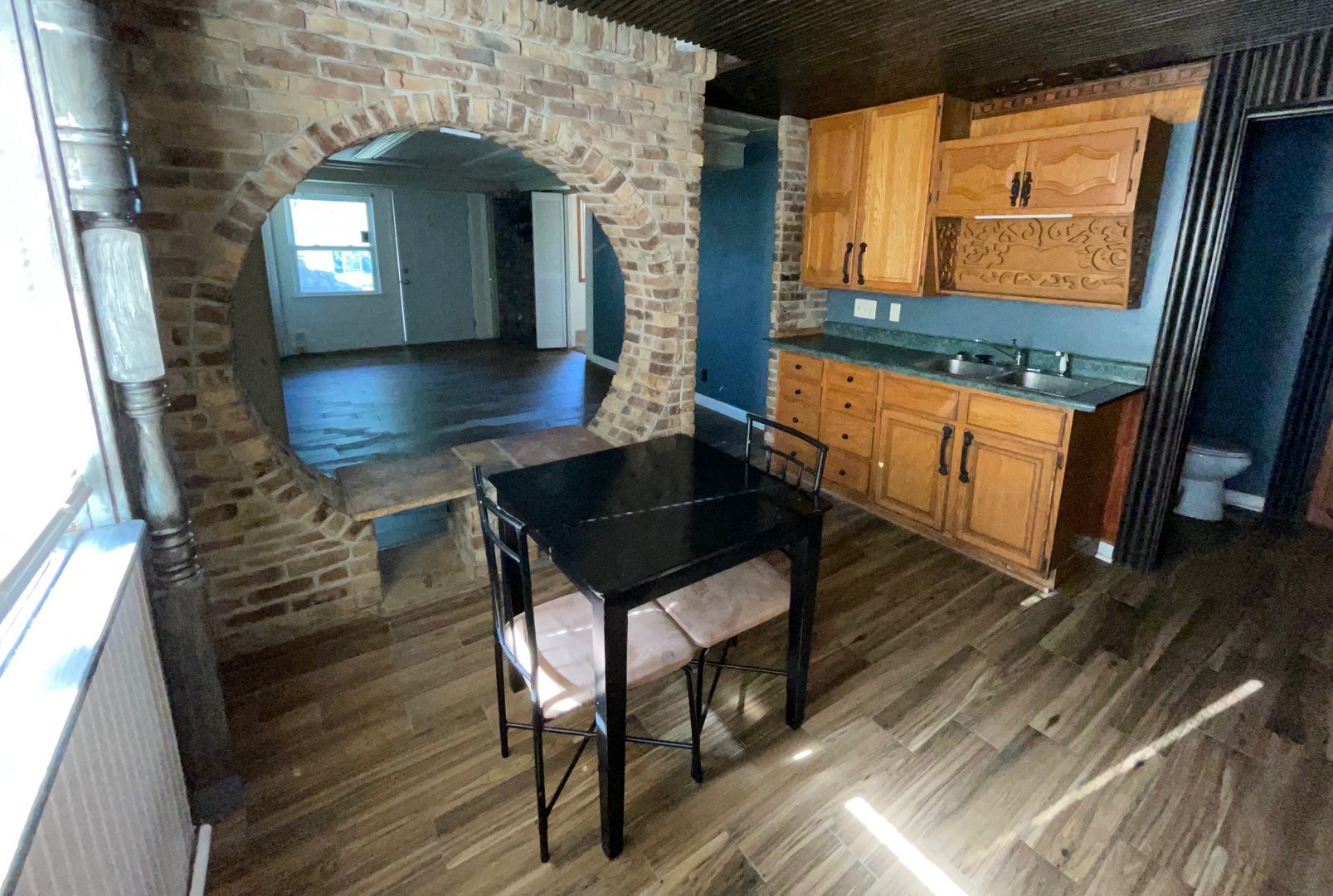 1004 E College Avenue Property Photo 19