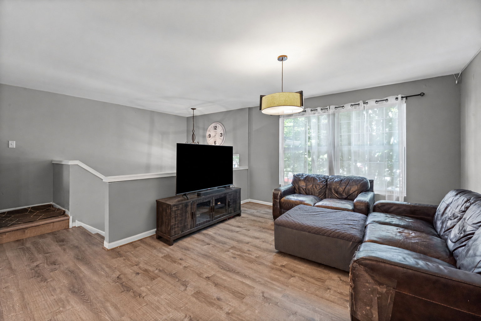 991 Reserve Drive Property Photo 3