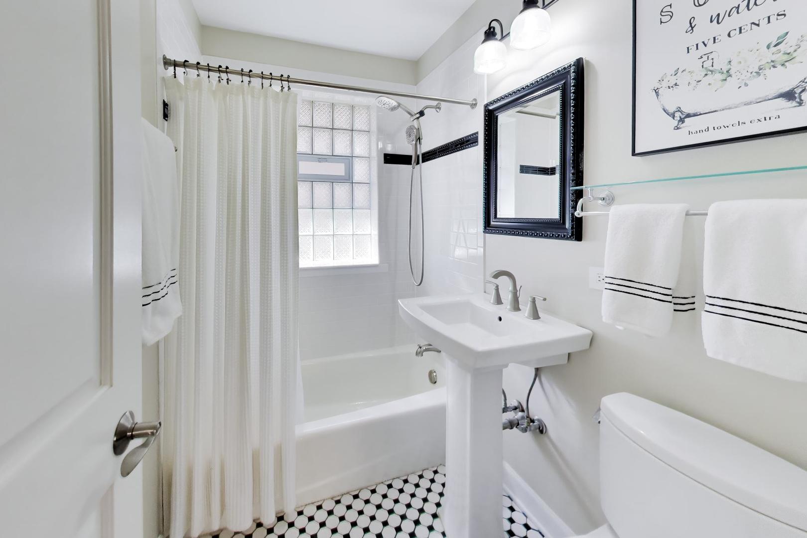 8312 N Oketo Avenue Property Photo 14