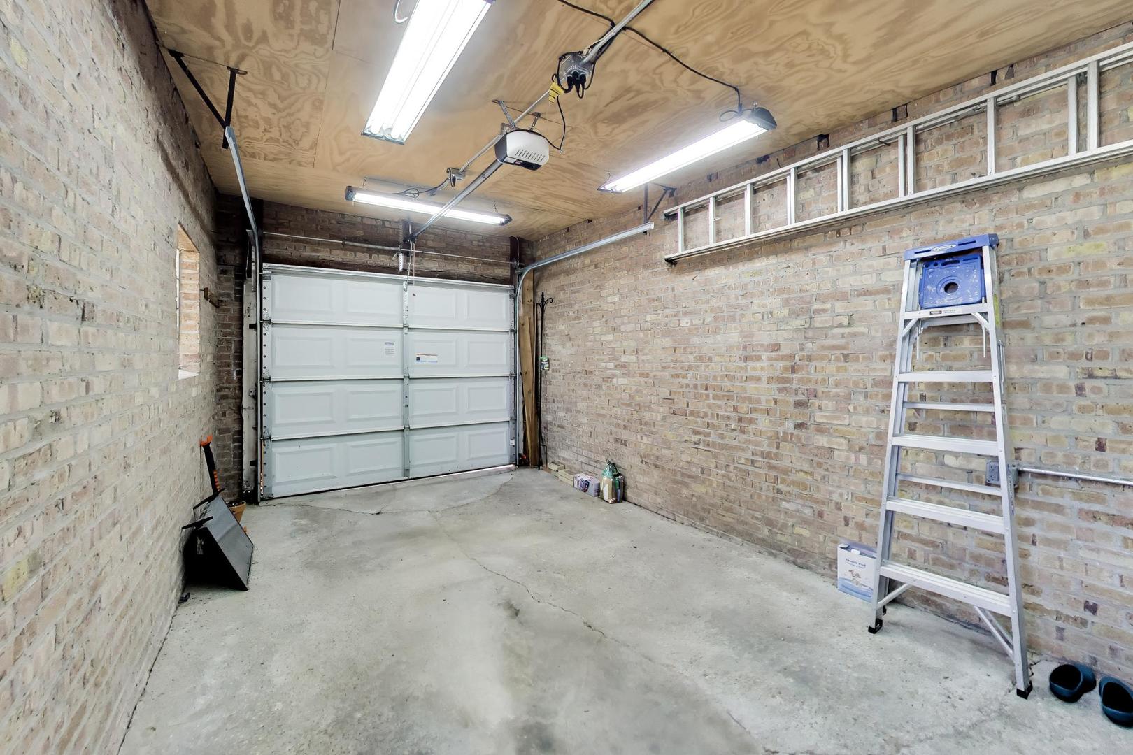 8312 N Oketo Avenue Property Photo 27