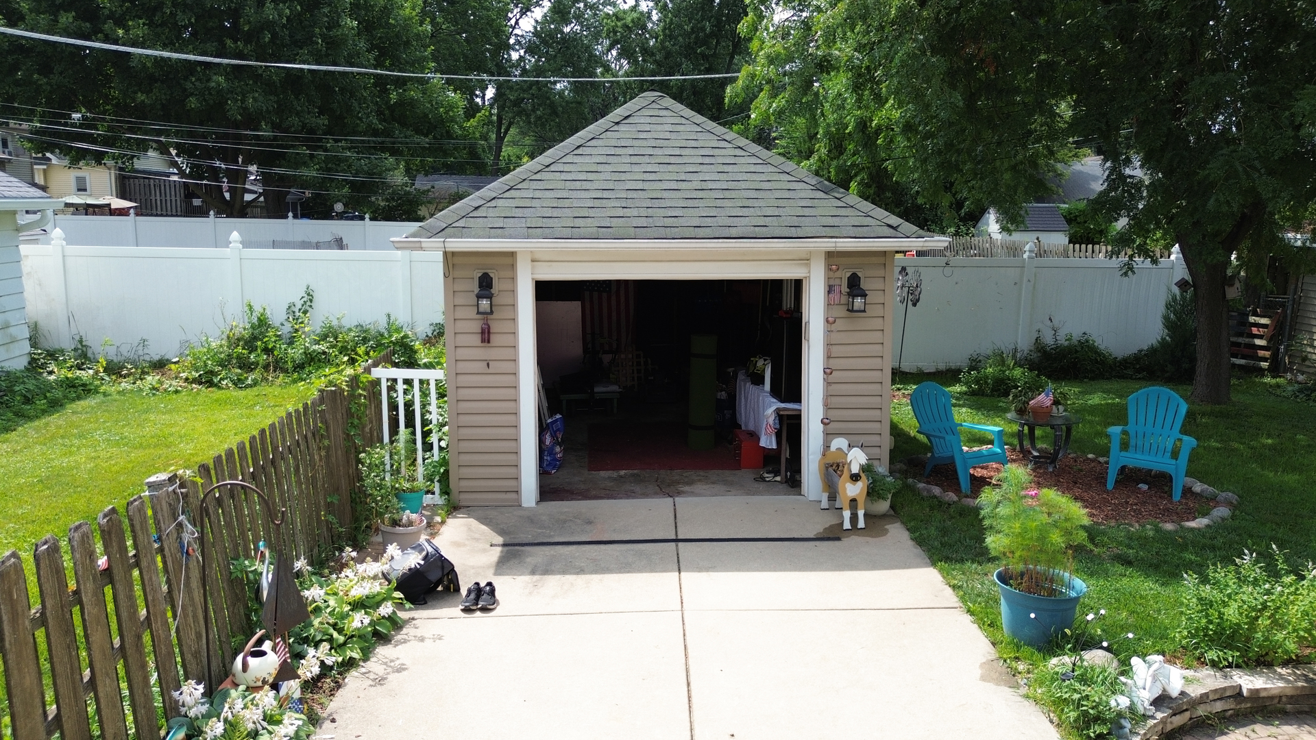 1280 S Cora Street Property Photo 2
