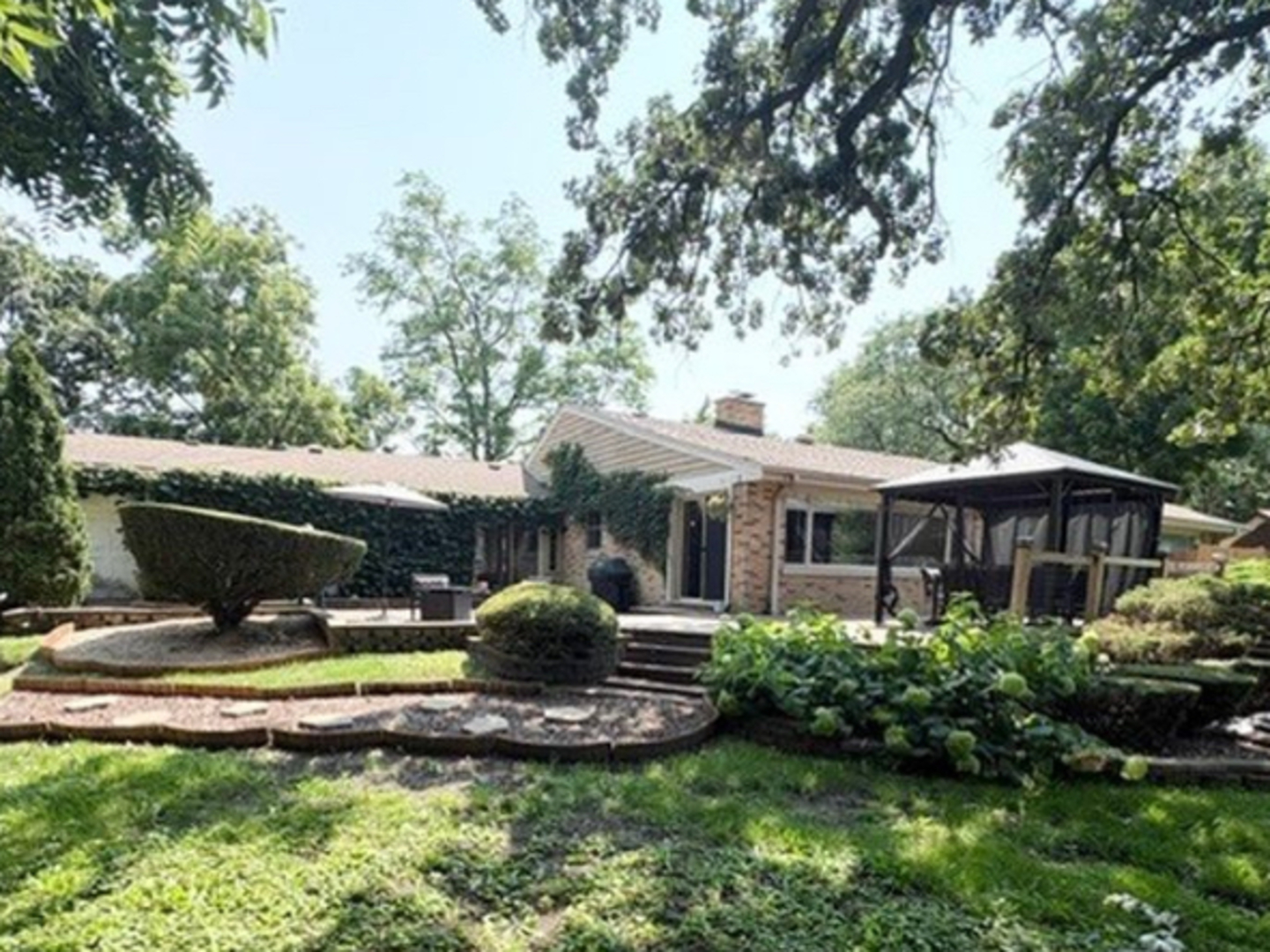 17w163 Oak Lane Property Photo 35