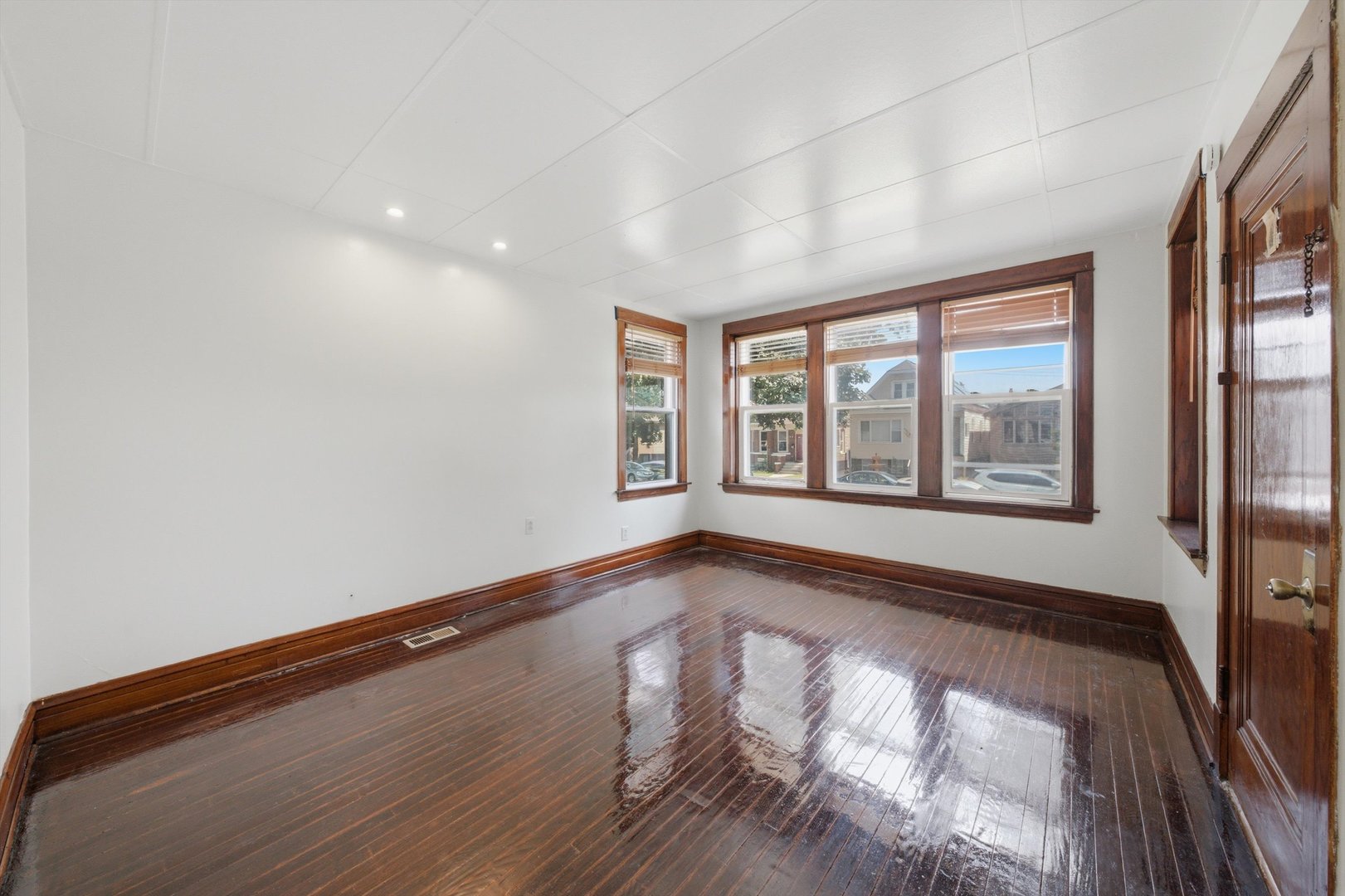 5234 W 30th Place Property Photo 18