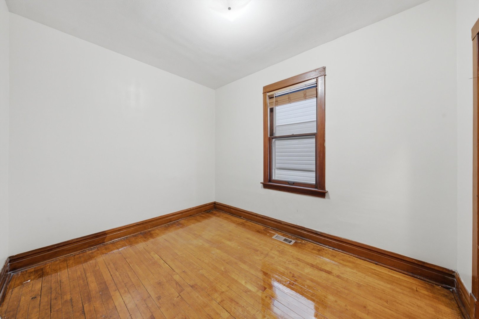5234 W 30th Place Property Photo 21