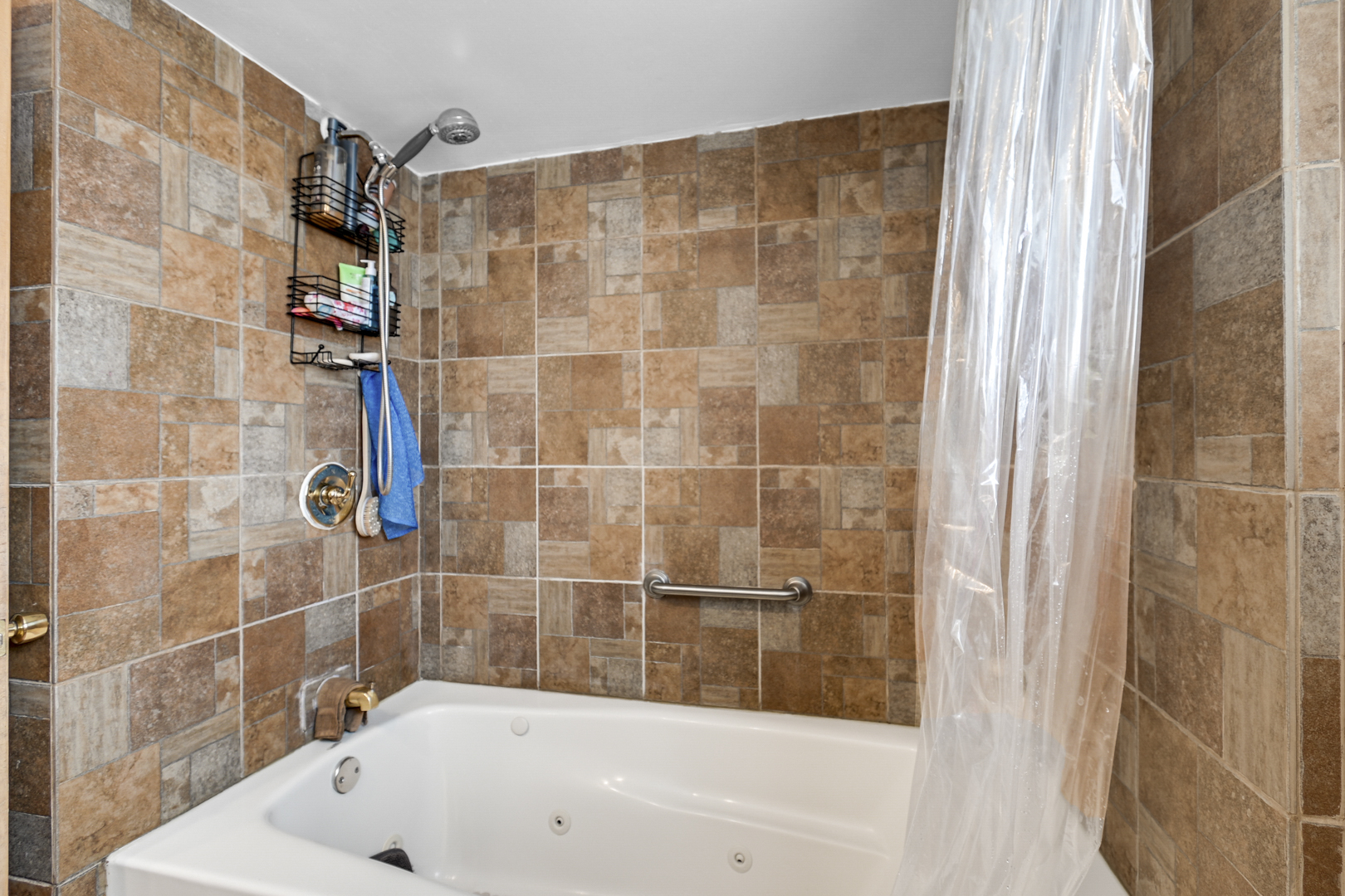 380 Bensley Avenue Property Photo 7