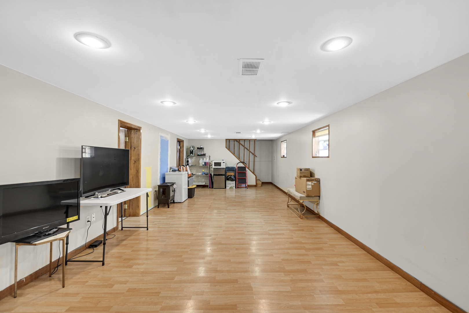 380 Bensley Avenue Property Photo 8