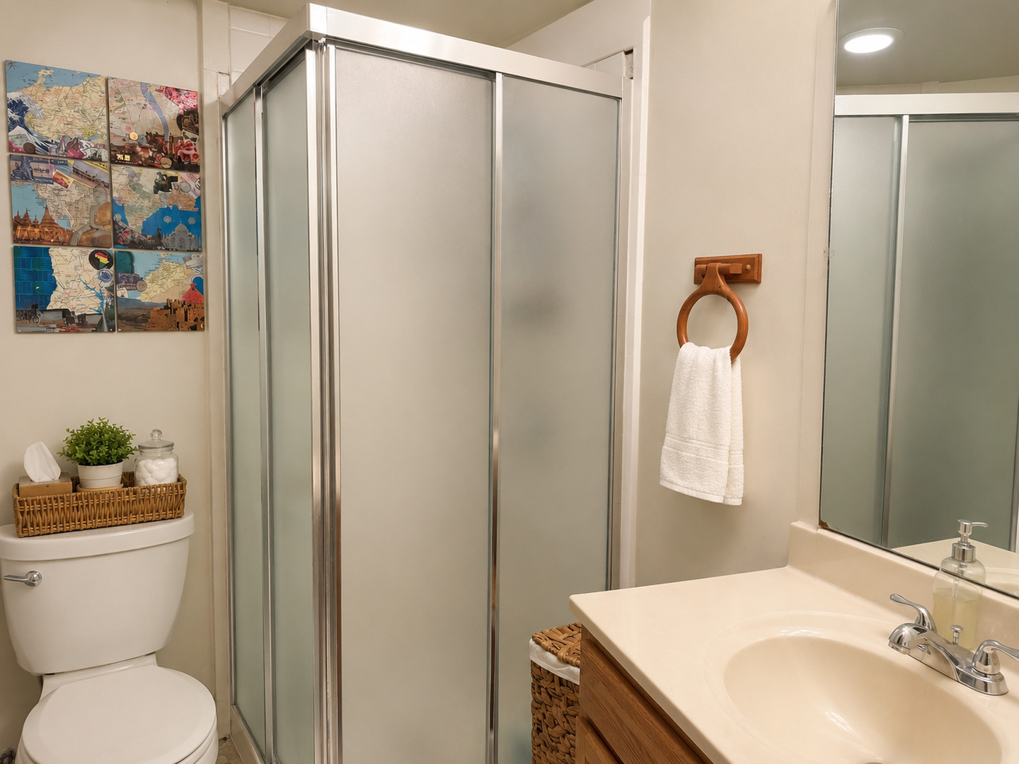 408 W Healey Street Property Photo 20