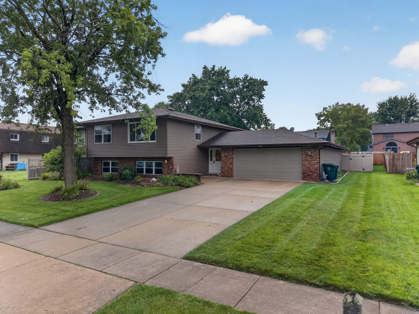 103 Deerpath Drive Property Photo 1