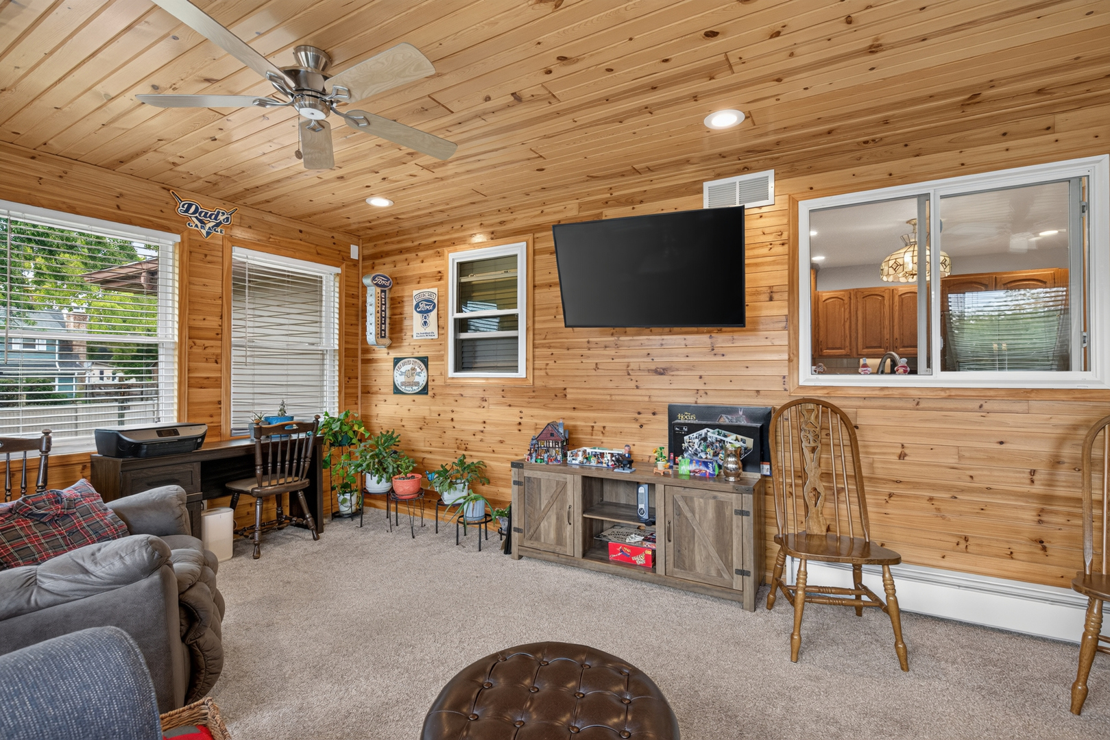 103 Deerpath Drive Property Photo 12