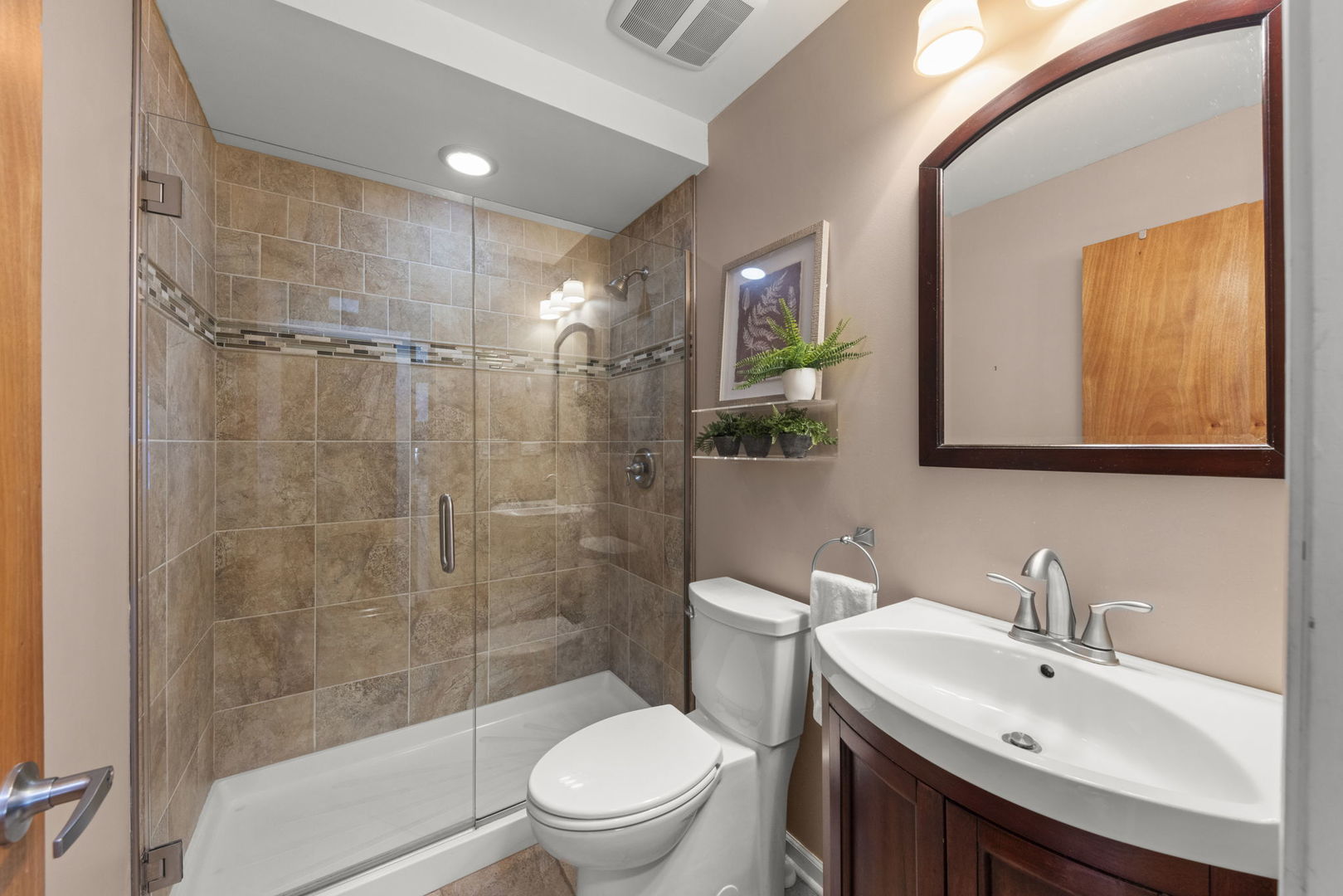 306 N La Londe Avenue Property Photo 9