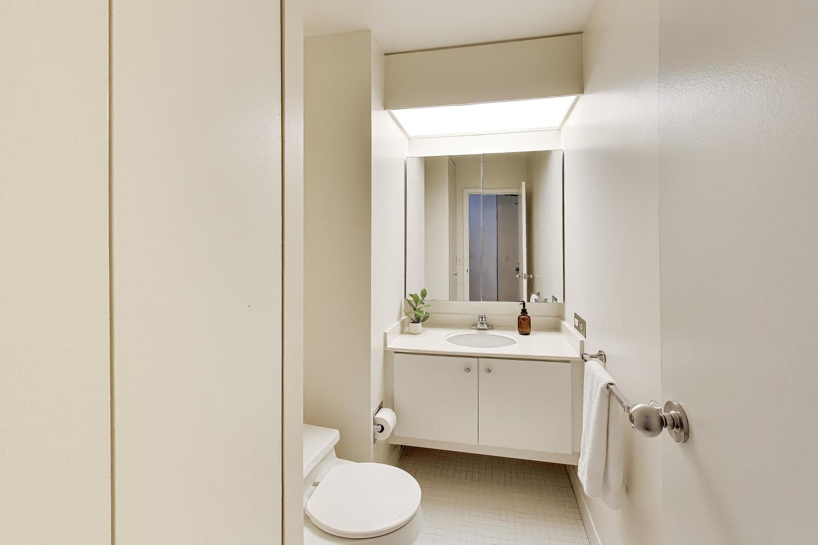 155 N Harbor Drive 2007 Property Photo 15