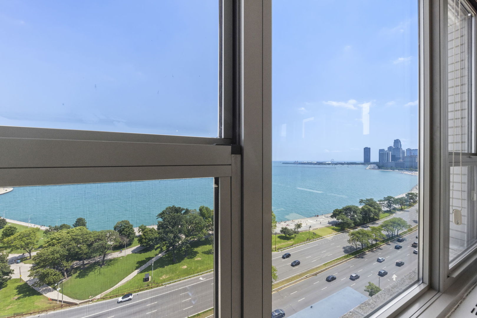 1550 N Lake Shore Drive 17b Property Photo 14