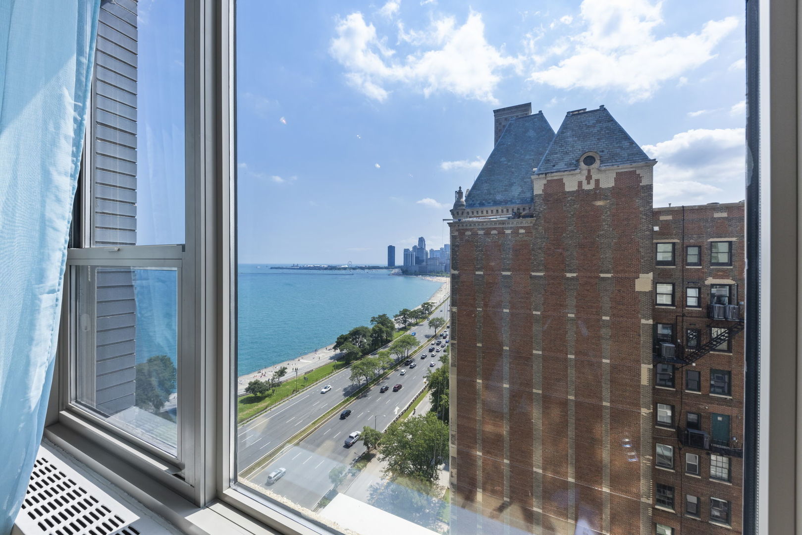 1550 N Lake Shore Drive 17b Property Photo 17