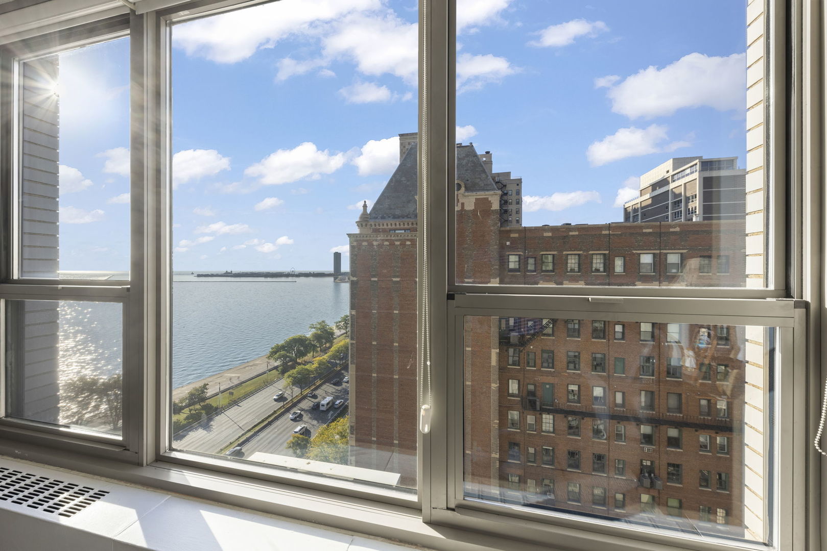 1550 N Lake Shore Drive 17b Property Photo 19
