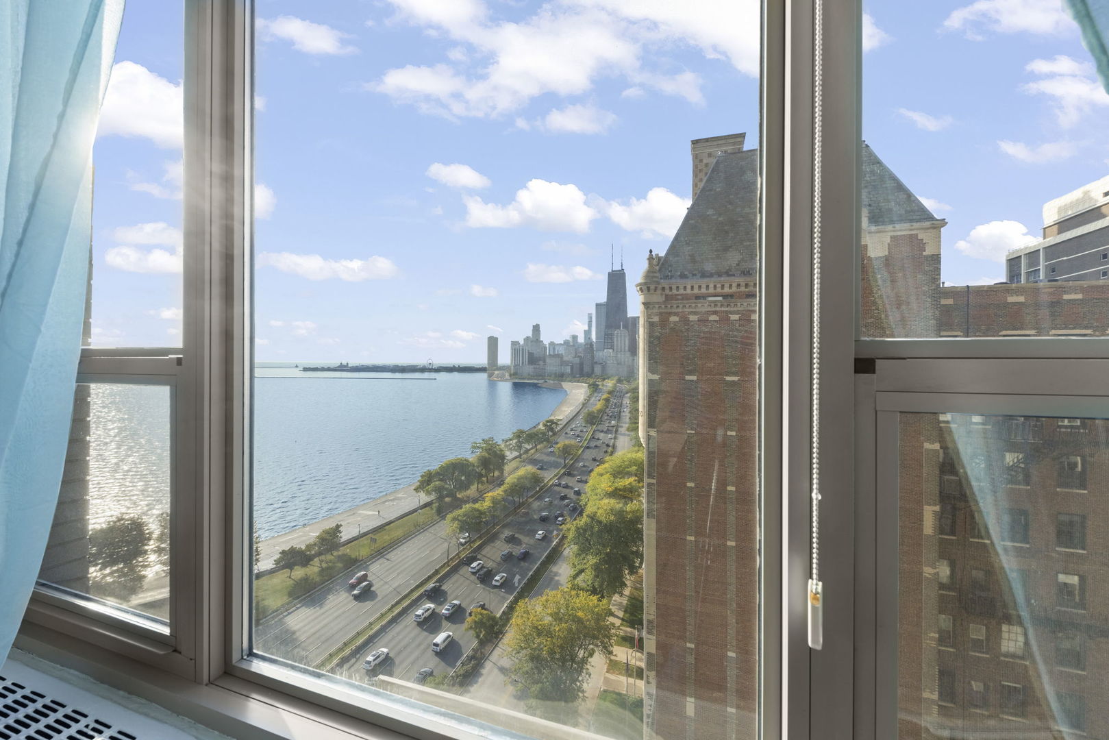 1550 N Lake Shore Drive 17b Property Photo 20