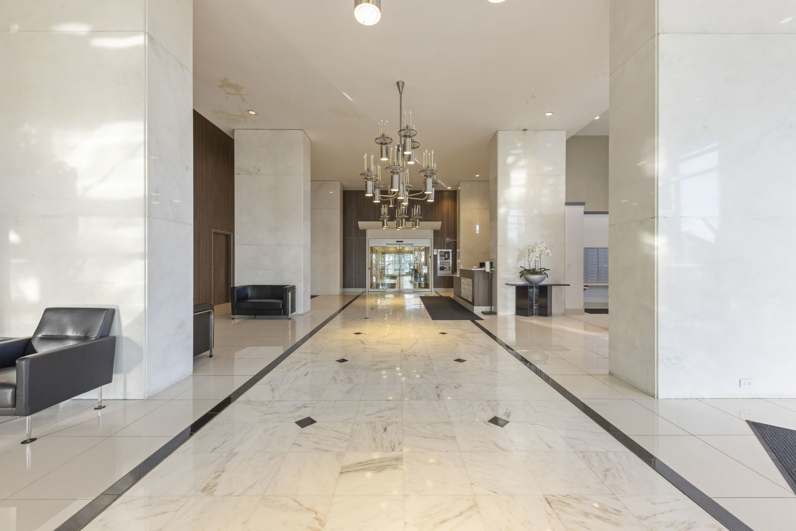1550 N Lake Shore Drive 17b Property Photo 29