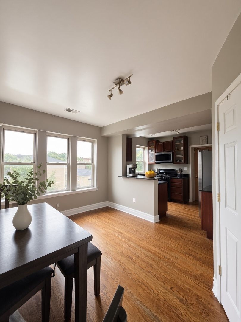 48 N Menard Avenue B-2 Property Photo 3