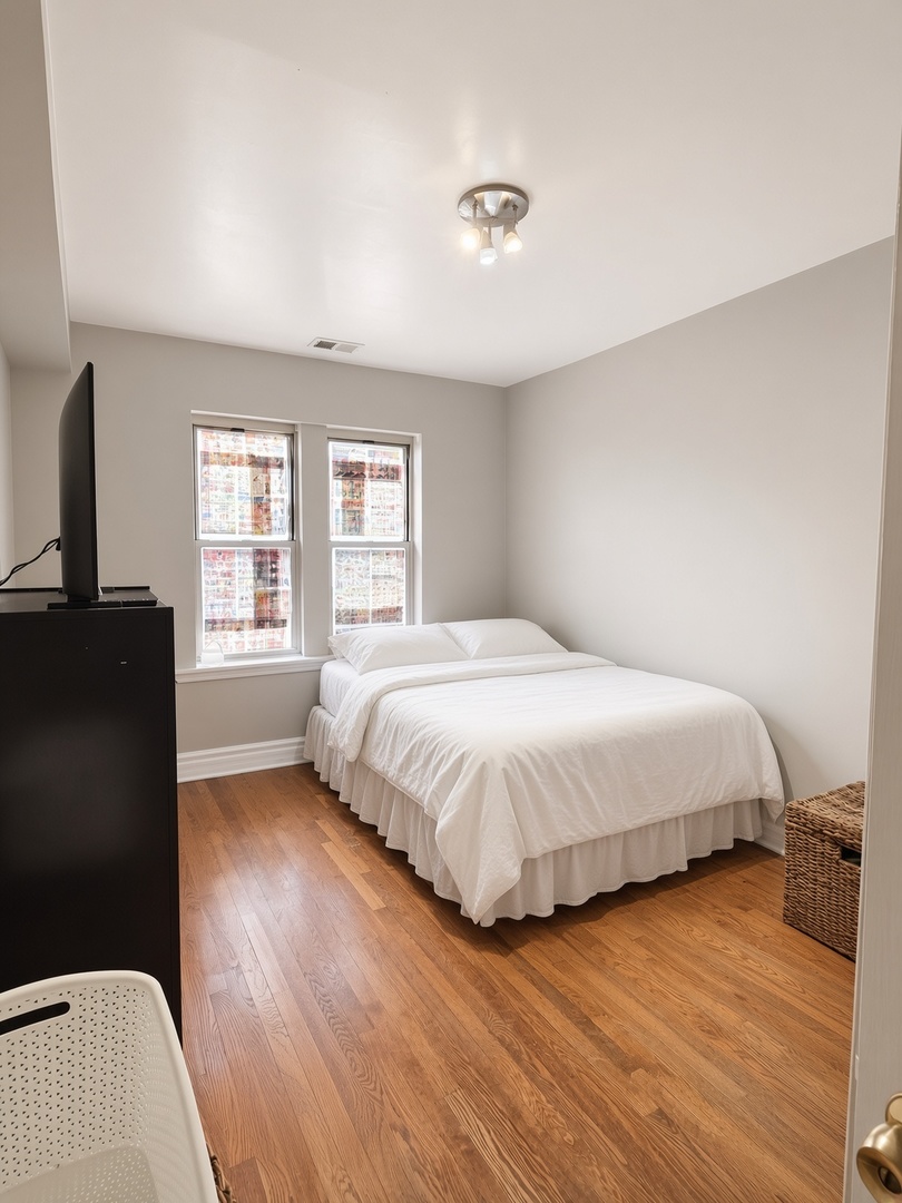 48 N Menard Avenue B-2 Property Photo 4