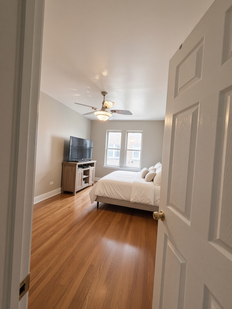 48 N Menard Avenue B-2 Property Photo 5