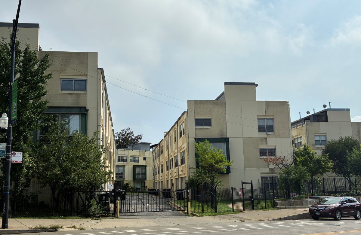 2241 S Archer Avenue 3 Property Photo 20