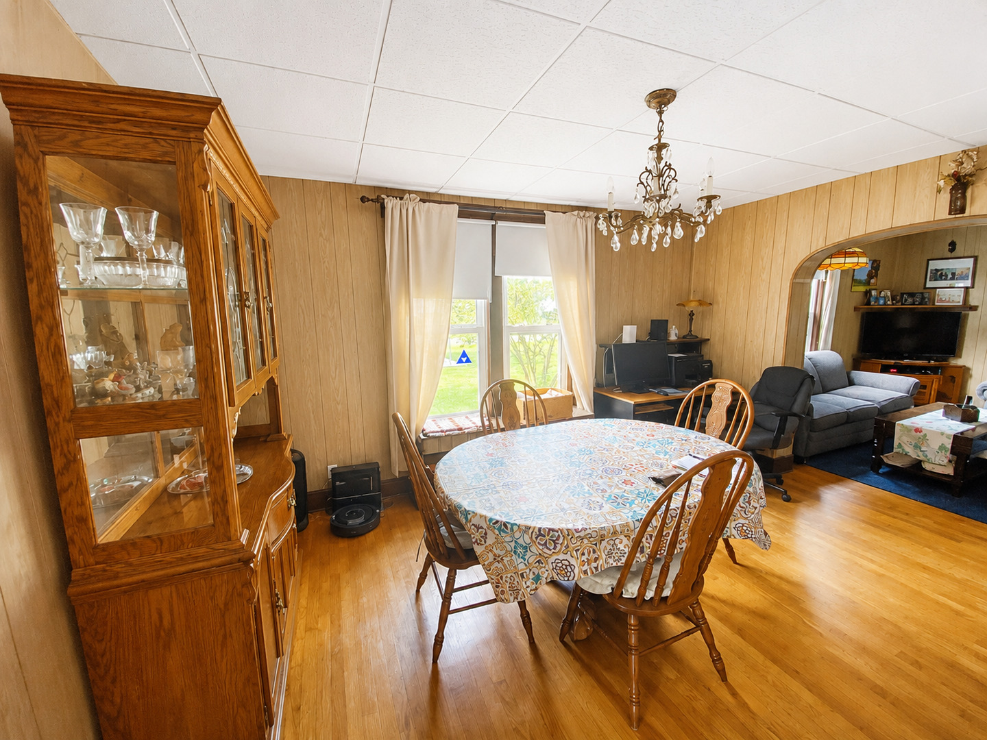 1035 Dover Street Property Photo 6