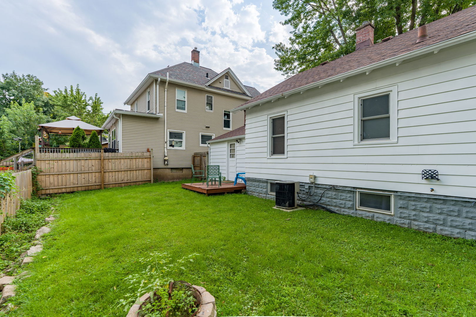 403 E High Street Property Photo 18