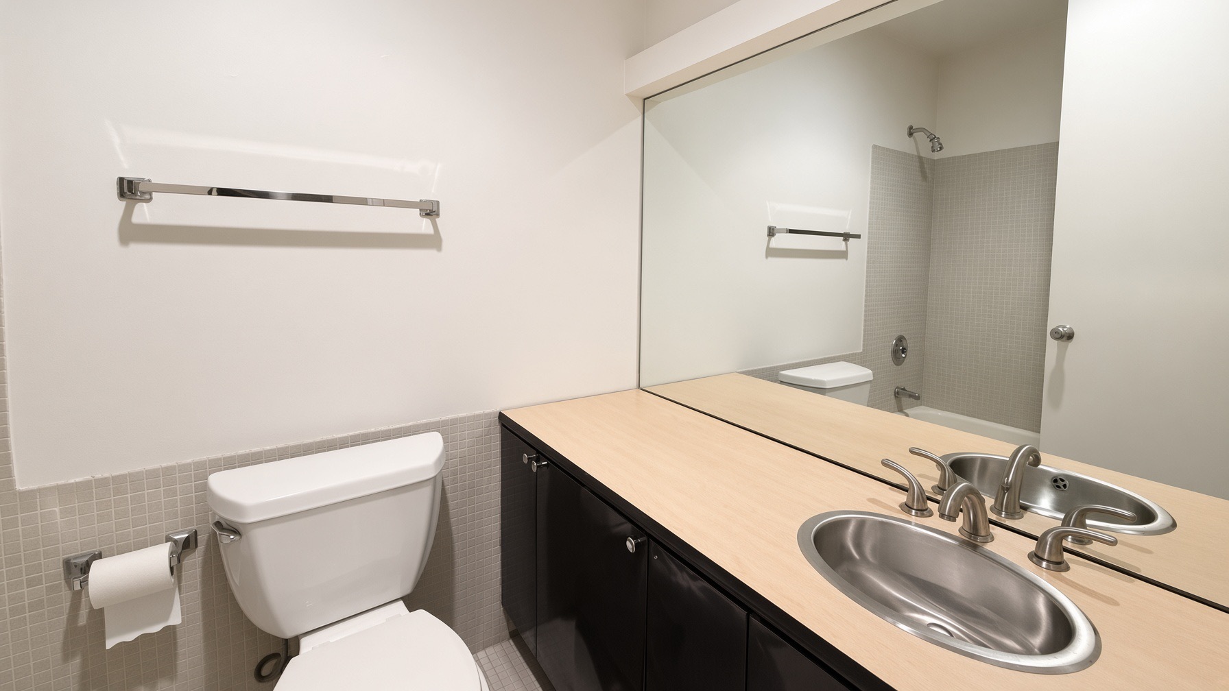 2400 N Lakeview Avenue 614-15 Property Photo 15