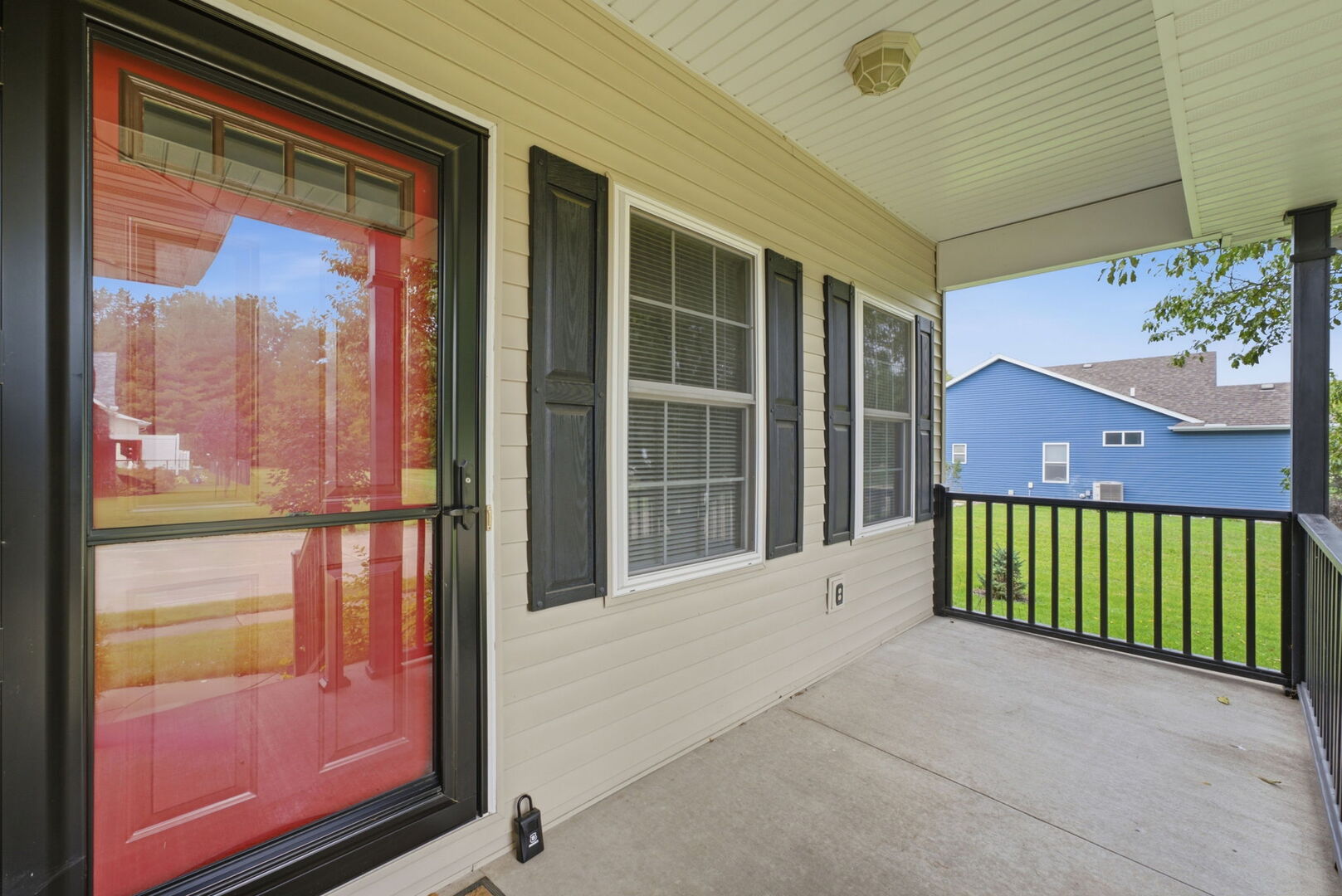 4626 Kelling Street Property Photo 3