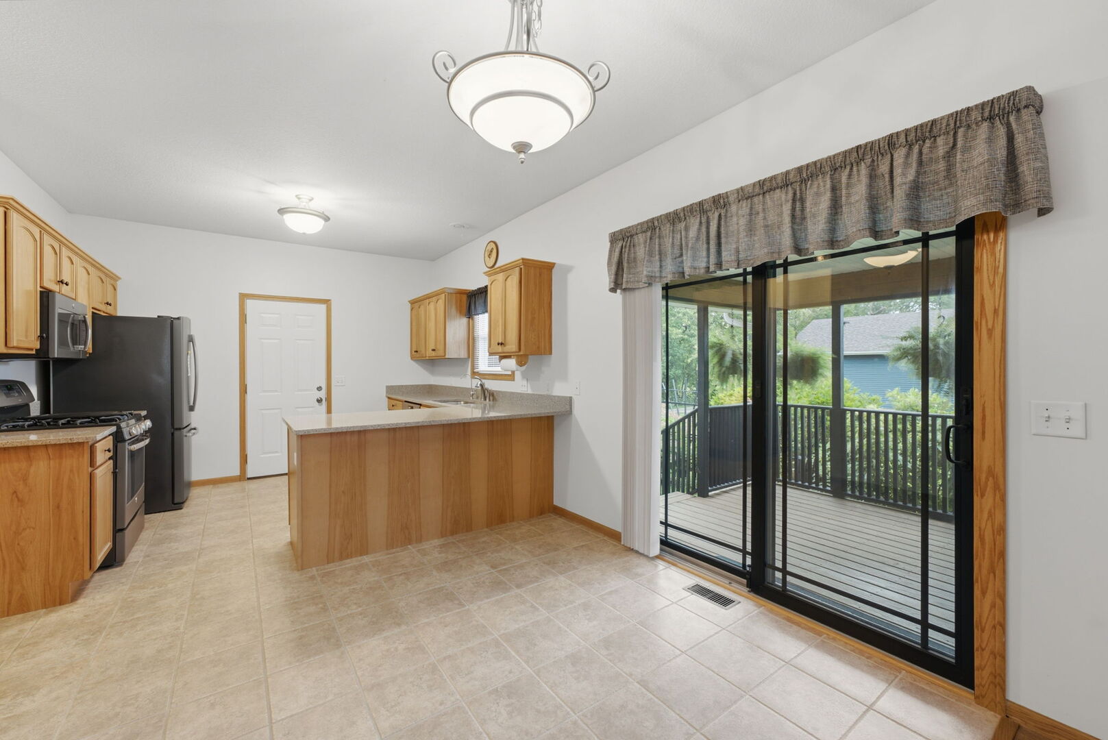 4626 Kelling Street Property Photo 9