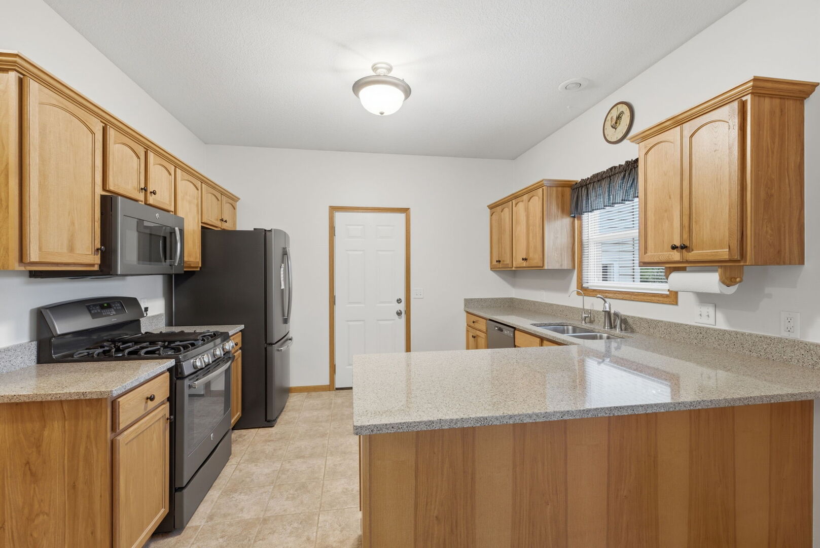 4626 Kelling Street Property Photo 13